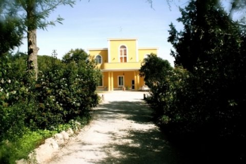 Villa Iris Trepuzzi  RSSA