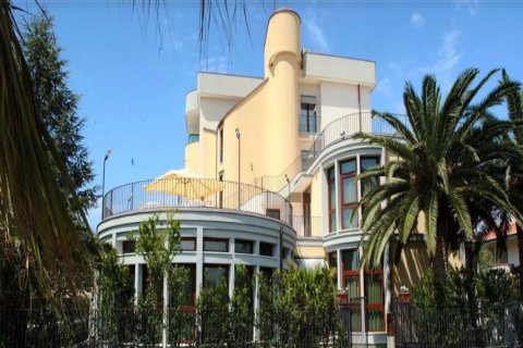 Hotel San Michele - Casa Albergo per Anziani